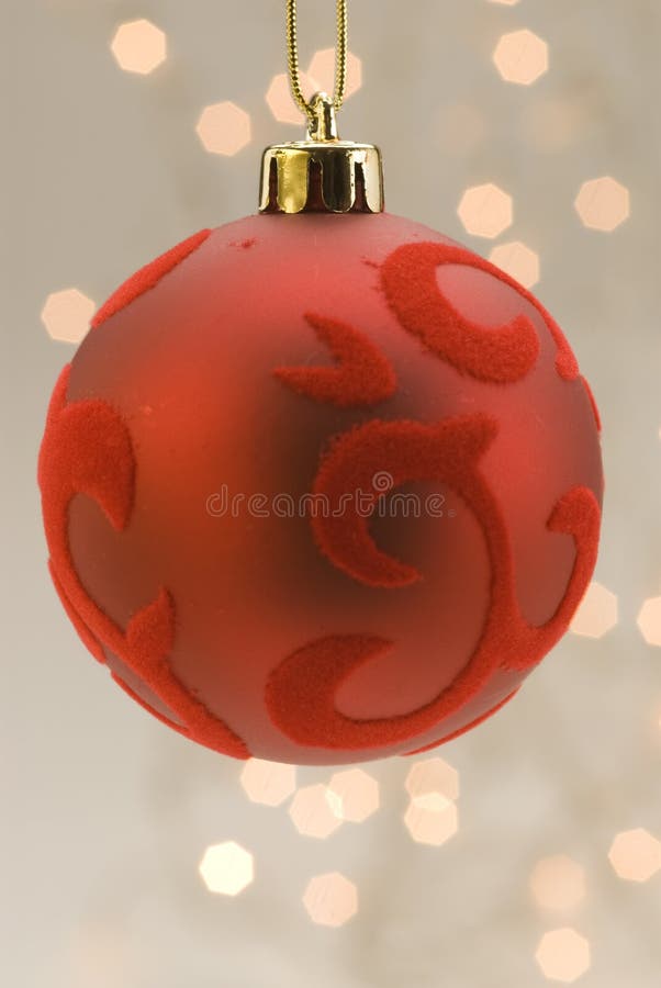 Weihnachtskissenbezüge Aus Samt - 2er Set Mit Weihnachtskugel Design 45x45 Cm