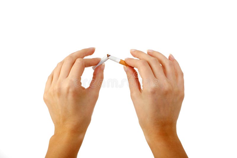 Rottura della sigaretta a metà