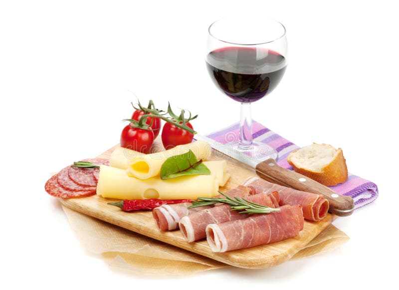 Rotwein mit Käse, Prosciutto, Brot, Gemüse und Gewürzen stockfotografie Rotwein mit Käse, Prosciutto, Brot, Gemüse und Gewürzen stockfotografie