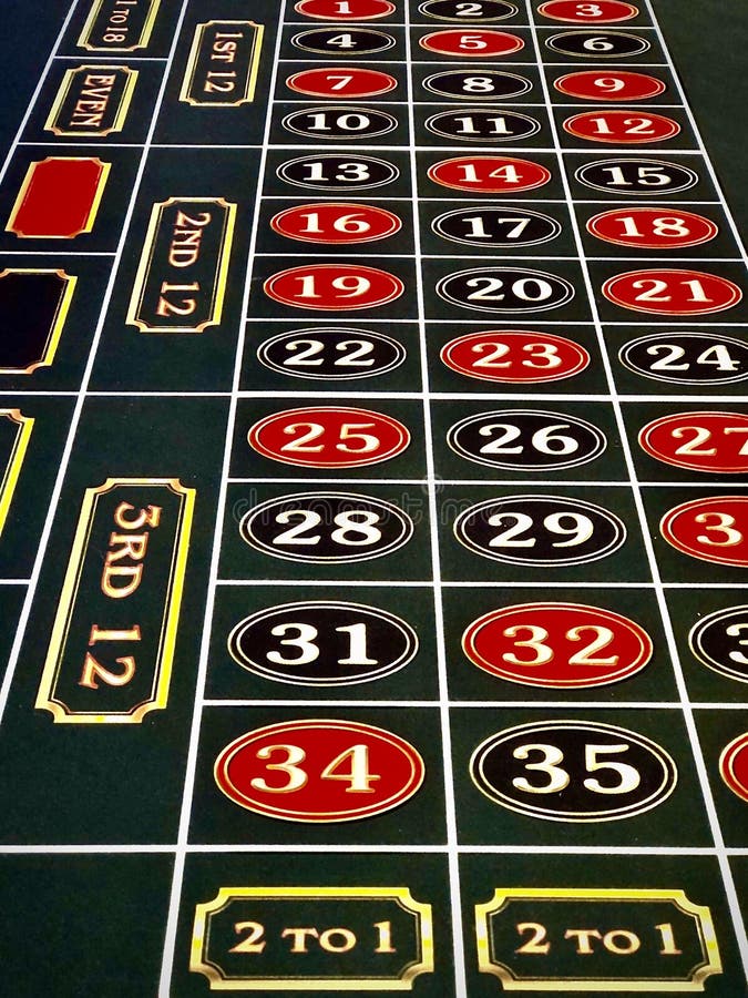 Empty roulette table editorial stock photo. Image of circle 167650588