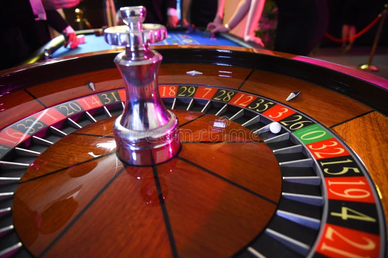 Roulette wheel gambling editorial stock photo. Image of losing 90870283