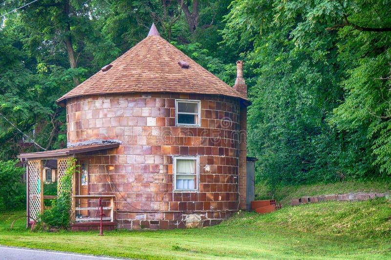 Round house in Haydenville Ohio