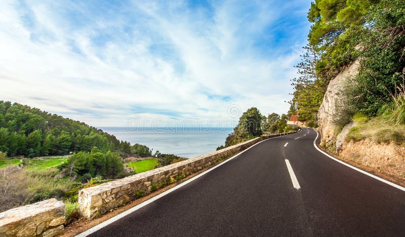 Route côtière à la côte sud de Majorque image libre de droits