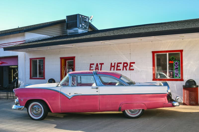 Route 66, Williams, old-timer car