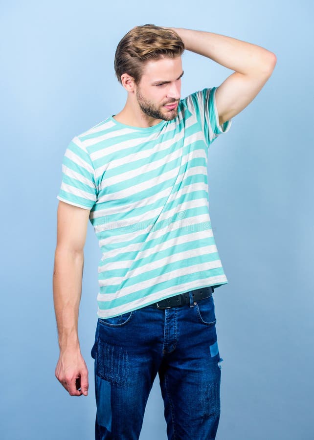 Routine de beauté et soin d'individu L'homme bel est sain utile sûr Le visage beau d'homme pourrait représentant images stock Routine de beauté et soin d'individu L'homme bel est sain utile sûr Le visage beau d'homme pourrait représentant images stock