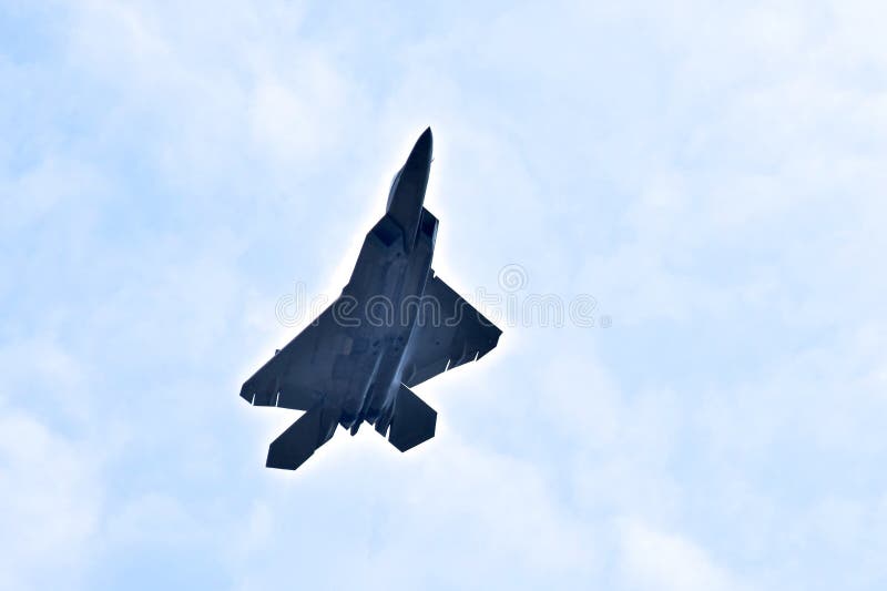 ROVFÅGEL F22 (LOCKHEED MARTIN) royaltyfri bild ROVFÅGEL F22 (LOCKHEED MARTIN) royaltyfri bild