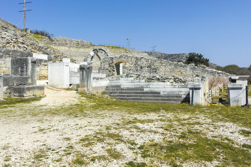 Rovine antiche al sito archeologico di Filippi, Grecia fotografia stock libera da diritti Rovine antiche al sito archeologico di Filippi, Grecia fotografia stock libera da diritti
