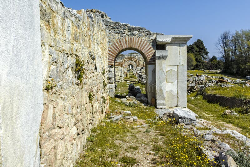 Rovine antiche al sito archeologico di Filippi, Grecia immagini stock libere da diritti Rovine antiche al sito archeologico di Filippi, Grecia immagini stock libere da diritti