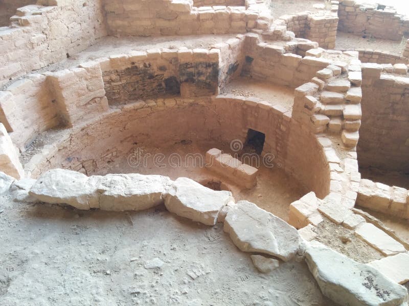 Rovine antiche a Mesa Verde National Park fotografia stock libera da diritti Rovine antiche a Mesa Verde National Park fotografia stock libera da diritti