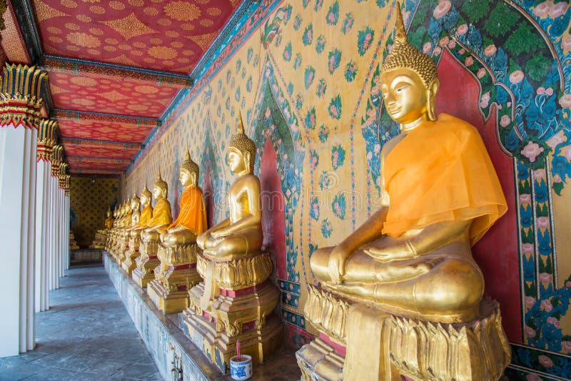 Row of Beautiful Sitting Buddhas at Temple in Bangkok, Thailand Stock ...