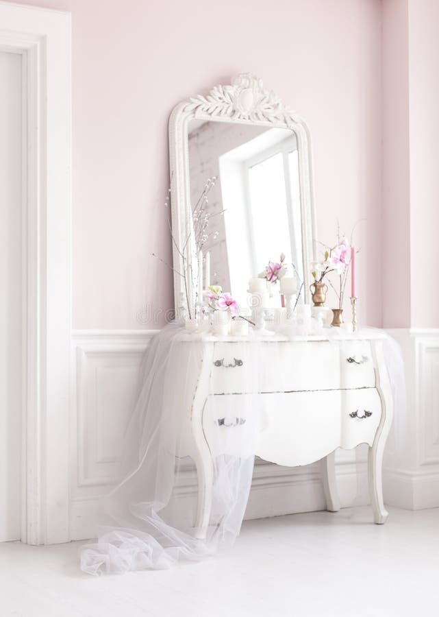 Royal Bedroom Place For Make Up Girls Elegant White Dressing