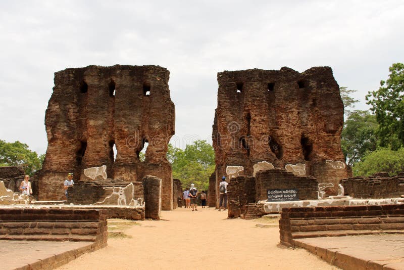 Royal Palace do rei Parakramabahu em Polonnaruwa o Ancien imagens de stock Royal Palace do rei Parakramabahu em Polonnaruwa o Ancien imagens de stock