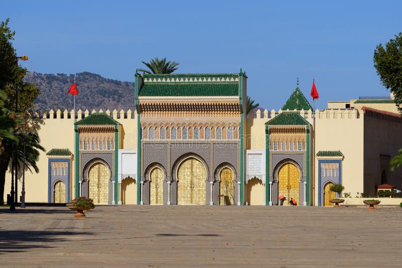 Royal Palace em Fes, Marrocos imagem de stock royalty free Royal Palace em Fes, Marrocos imagem de stock royalty free
