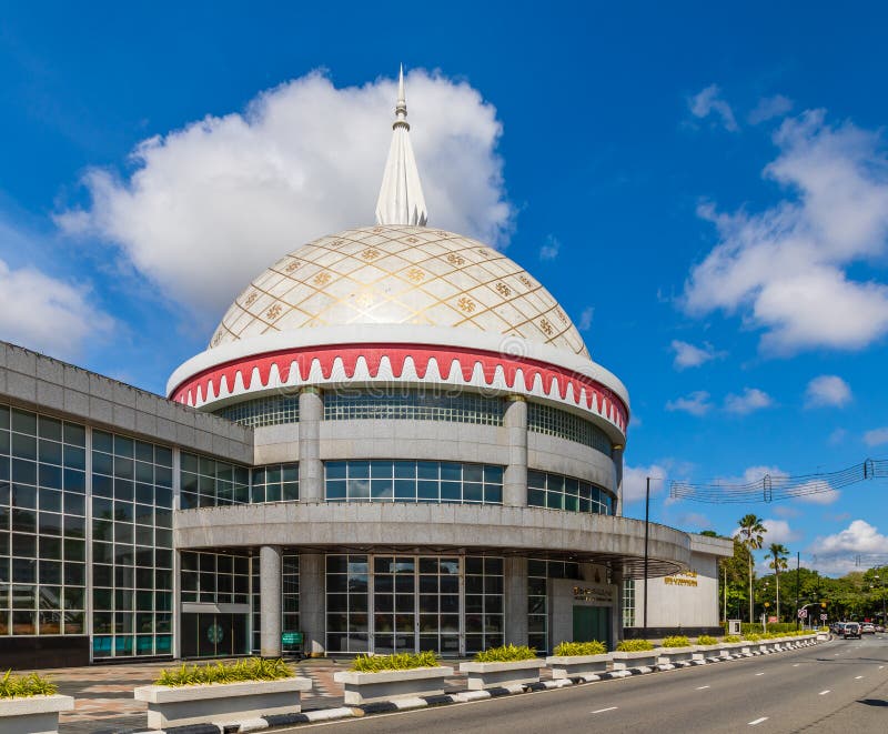 The Royal Regalia Museum in Brunei Darussalam Editorial Image - Image ...