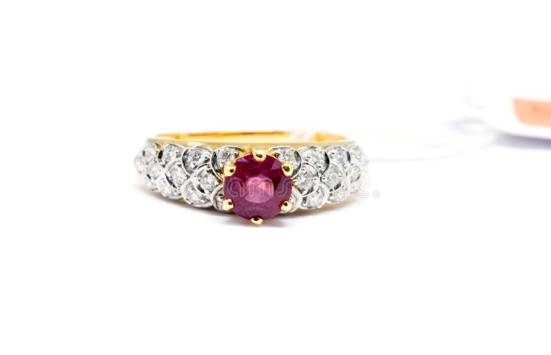 Hedendaags Roze Diamant Met Witte Diamant En Gouden Ring Stock Afbeelding JR-91