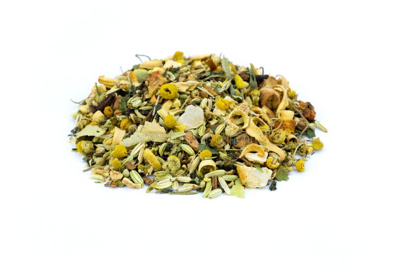 Rozsypisko luźna mikstura ziołowa herbata na białym tle