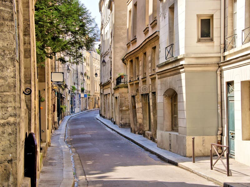 Rua no quarto latino de Paris, França