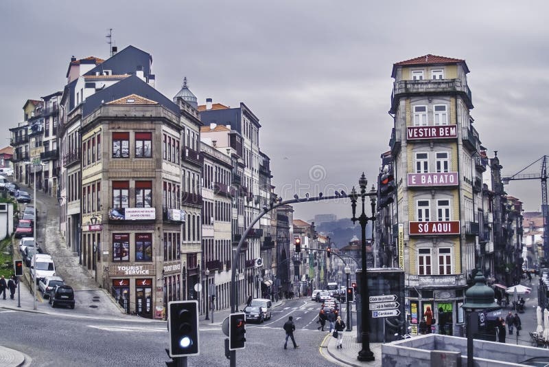 Rua de Porto imagem de stock. Imagem de portugal, português 27579769
