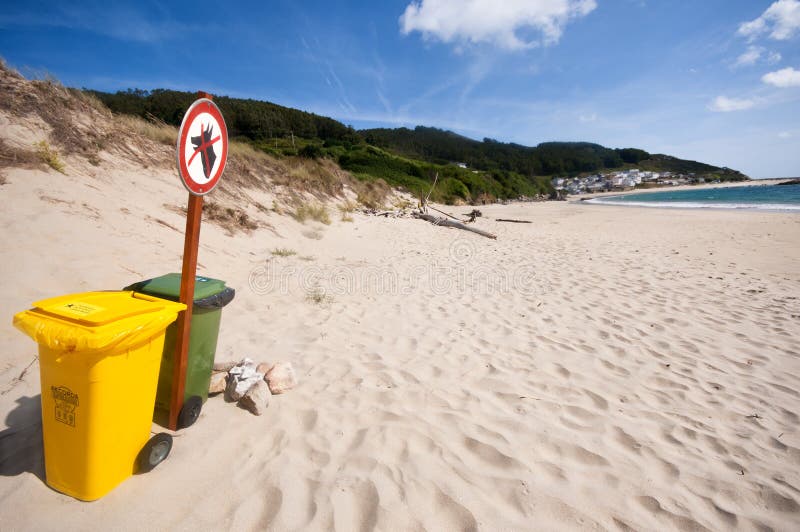 Rubbish Bins On A Clean Beach. Royalty Free Stock Images Image 27234689