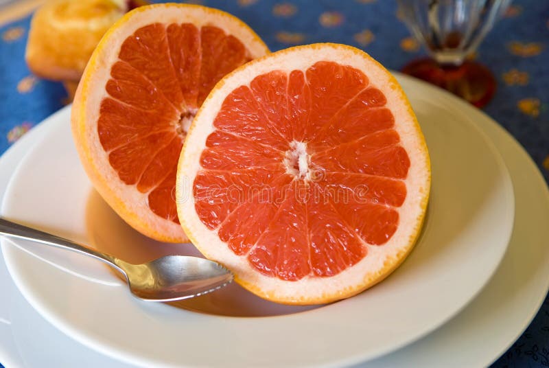 Ruby Red Grapefruit Breakfast Imagem de Stock Imagem de citrino, cor