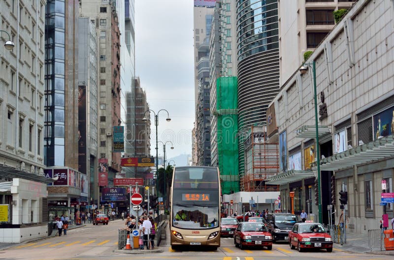 Ruch drogowy i ludzie w Hongkong reklamy centrum fotografia royalty free Ruch drogowy i ludzie w Hongkong reklamy centrum fotografia royalty free