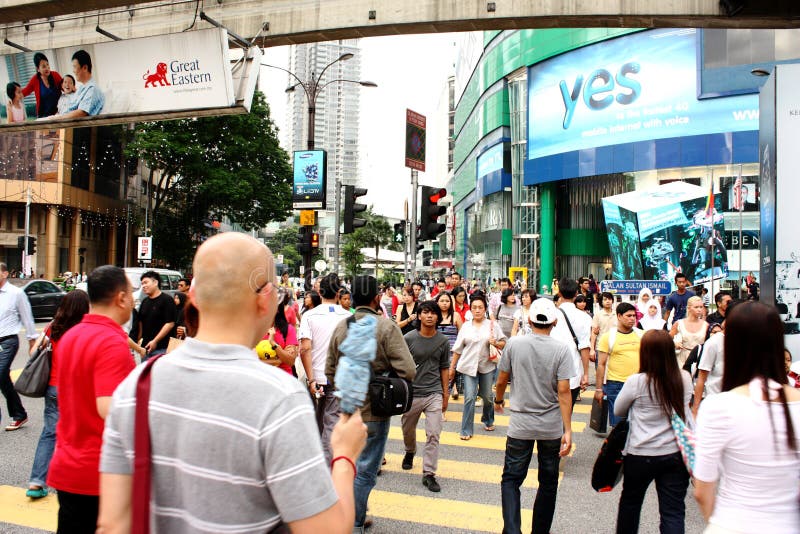 Rue animée de Bukit Bintang, Kuala Lumpur photographie stock libre de droits