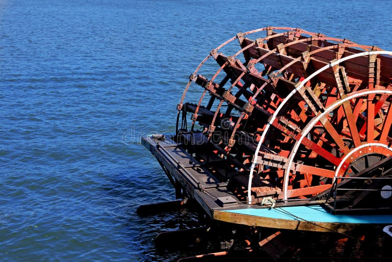 Barco De La Rueda De Paleta