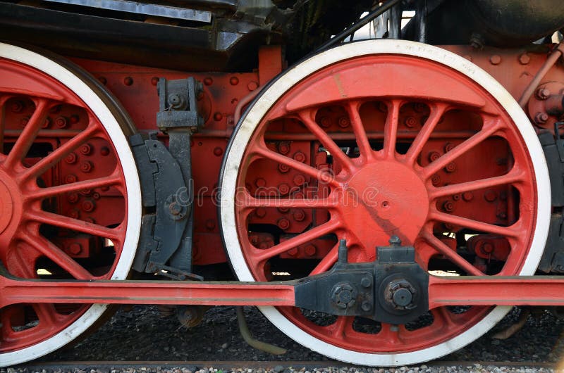 Ruedas de y tren viejo del vapor imagen de archivo Ruedas de y tren viejo del vapor imagen de archivo