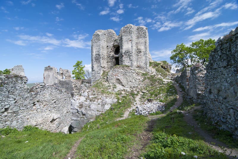 Ruin of castle Gymes - courtyard