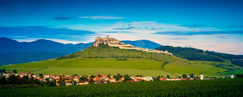 Letecký pohľad na Spišský hrad na Slovensku