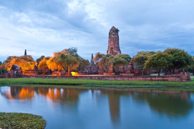 Ruin temple in Ayutthaya with lake