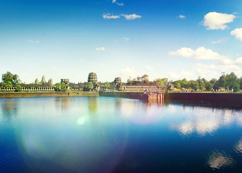 Resultado de imagen para templo en la antigua angkor wat