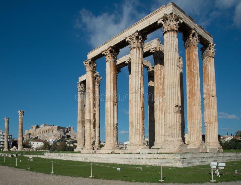 Ruinas del templo de Zeus olímpico en Atenas imágenes de archivo libres de regalías Ruinas del templo de Zeus olímpico en Atenas imágenes de archivo libres de regalías