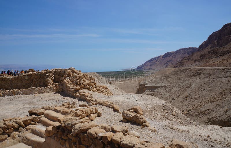 Ruinen des antiken Dorfs Qumran gruben durch Archäologen aus stockbilder Ruinen des antiken Dorfs Qumran gruben durch Archäologen aus stockbilder