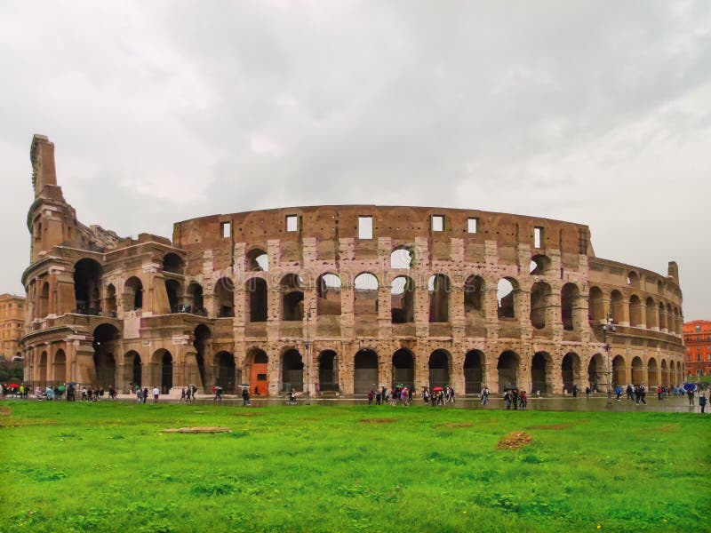 Ruinen des Kolosseums in Rom, Italien stockbild Ruinen des Kolosseums in Rom, Italien stockbild