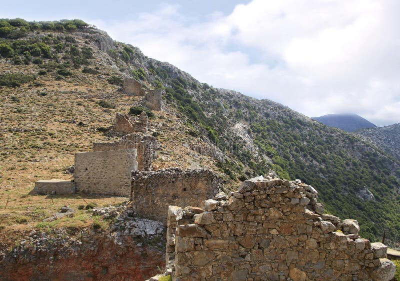 Ruinen von den alten venetianischen Windmühlen errichtet im 15. Jahrhundert, Lassithi-Hochebene, Kreta, Griechenland stockbilder Ruinen von den alten venetianischen Windmühlen errichtet im 15. Jahrhundert, Lassithi-Hochebene, Kreta, Griechenland stockbilder