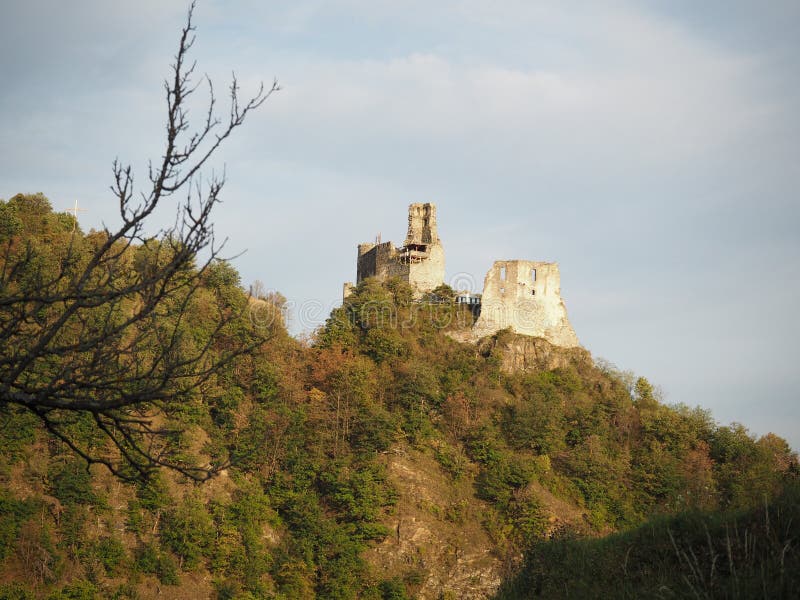 Ruines de château de Senftenberg en Autriche photos stock Ruines de château de Senftenberg en Autriche photos stock