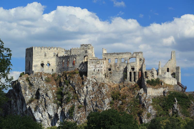 Ruins of Beckov