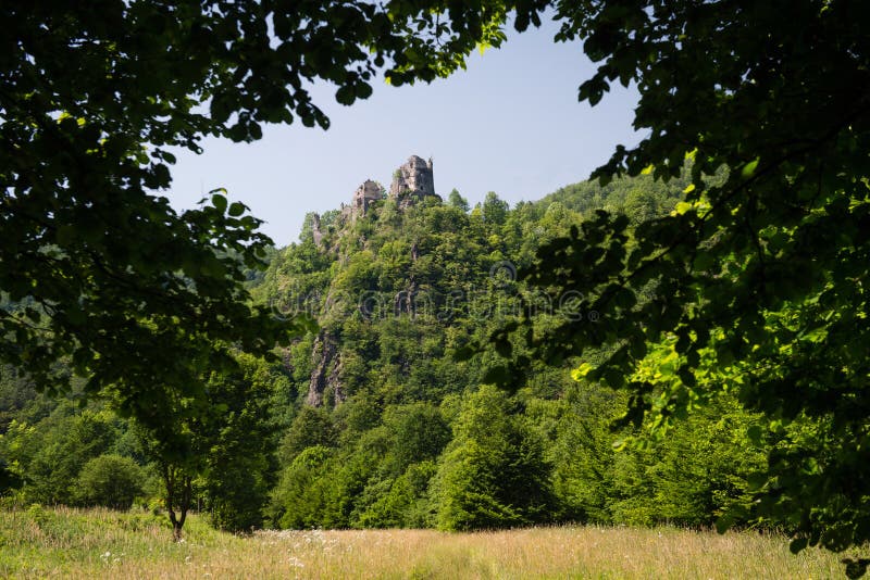 Zrúcanina Starého hradu Strečno Starhrad, Slovensko