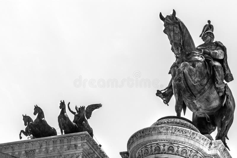 Ruiterstandbeeld van Victor Emmanuel royalty-vrije stock foto's Ruiterstandbeeld van Victor Emmanuel royalty-vrije stock foto's