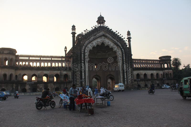 Rumi Gate van Lucknow: de stad van nawabs stock fotografie Rumi Gate van Lucknow: de stad van nawabs stock fotografie