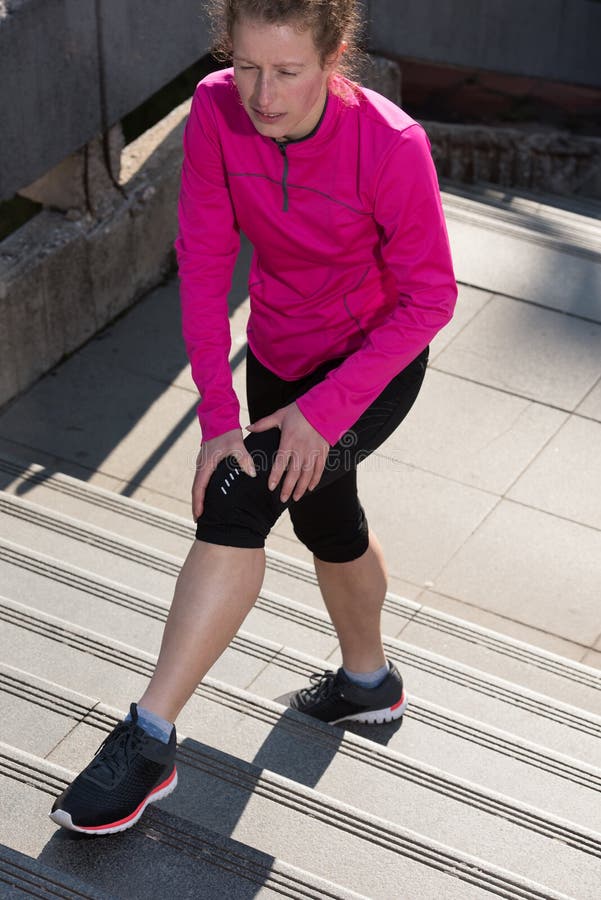 Runner knee injury stock image. Image of athlete, jogger 77336239