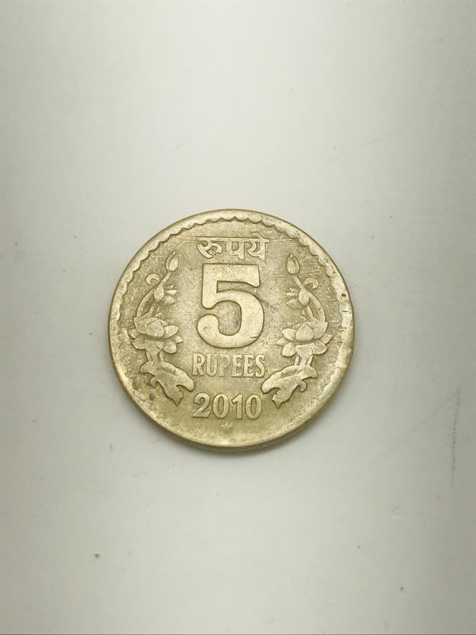 5 Rupees Indian Coin 2010 Version Golden Color Stock Image - Image of ...