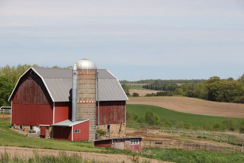 Rural farm in the Midwest stock image. Image of silo 61607659