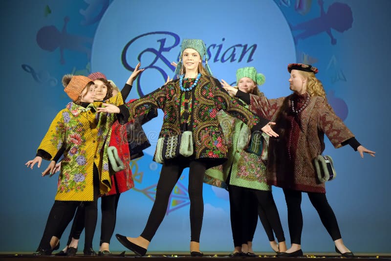 Rusland, St. Petersburg 01,06,2019 Liefdadig XVII Festival van de Creativiteit van Kinderen stock afbeelding Rusland, St. Petersburg 01,06,2019 Liefdadig XVII Festival van de Creativiteit van Kinderen stock afbeelding