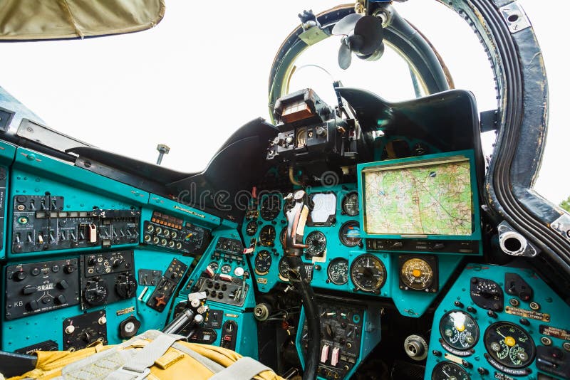 Russischer sowjetischer Vielzwecktransporthubschrauber stockfotos Russischer sowjetischer Vielzwecktransporthubschrauber stockfotos