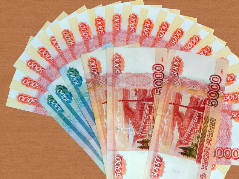 Russisches Geld Von 5000 Und 1000 Rubeln Stockfoto Bild Von Russisches Geld