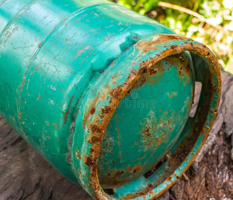 Rust metal on gas tank stock image. Image of green, saltiness 57088817