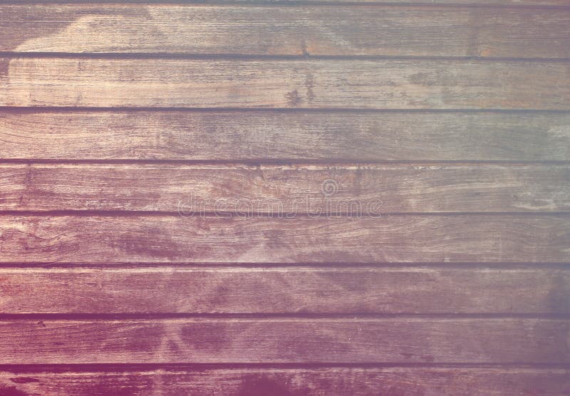 Tường gỗ thô sơ được làm từ tấm gỗ sẽ giúp bạn tạo ra một phông nền thẩm mỹ gỗ tự nhiên. Một kiểu dáng lạ mắt và đầy bất ngờ sẽ giúp bạn nổi bật.