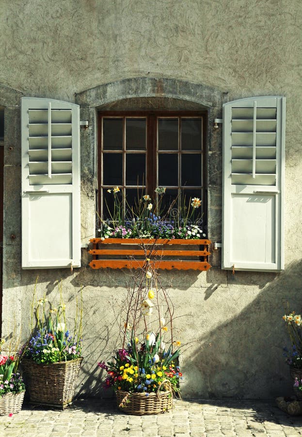 Französische Rustikale Fenster Mit Alten Grünen